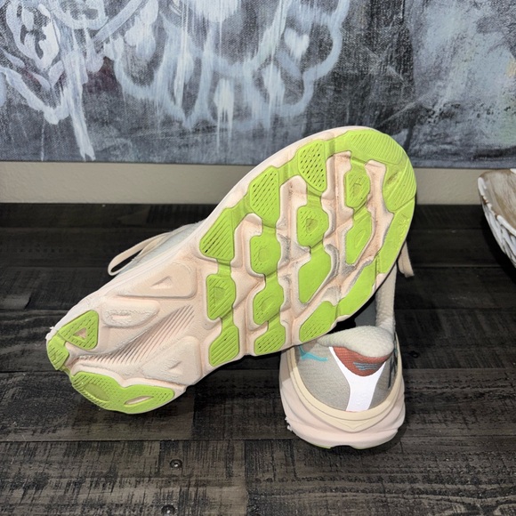 HOKA Clifton 9 running shoes Wonens SZ 11B - Picture 9 of 12